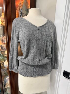 Cato Gray Ribbed Button-Back Knit Cardigan